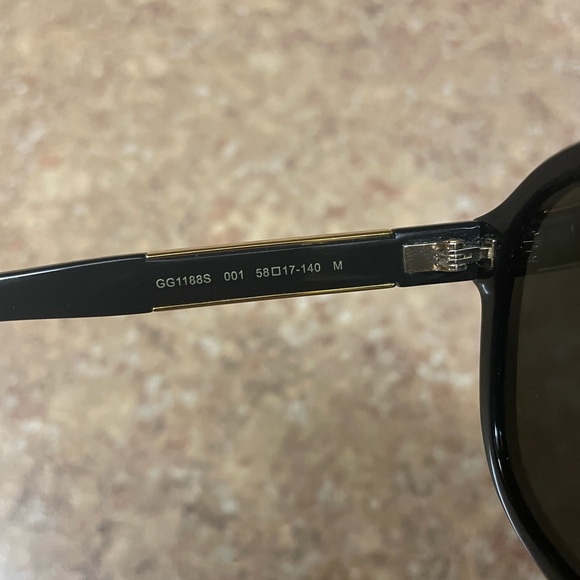 Gucci aviator sunglasses - Picture 9 of 9